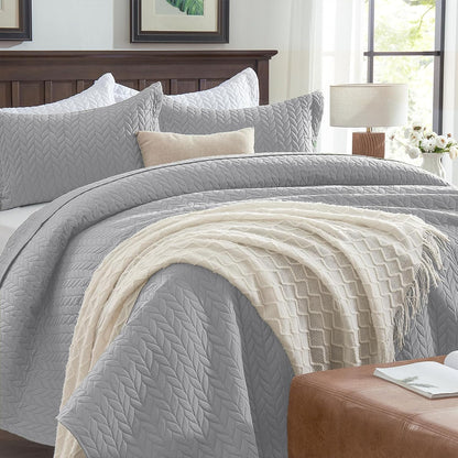 Queen Quilt Bedding Set, Lightweight Comforter Bedspreads Coverlets, Full Queen Size Quilt, Luxury Durable Quilted Stitching Bed Cover with 2 Shams All Season 3Pcs, Light Grey
